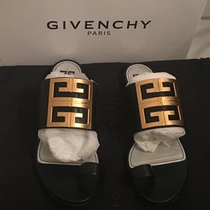 Givenchy 4G Flat Sandal